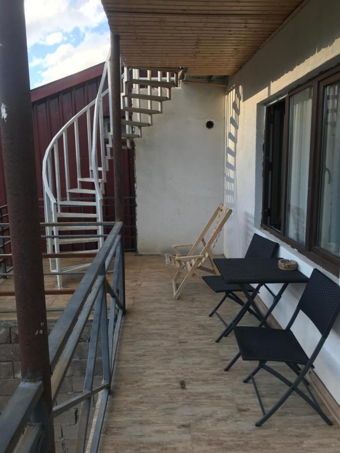 Soso Burduli'S Guesthouse Kazbegi Eksteriør billede