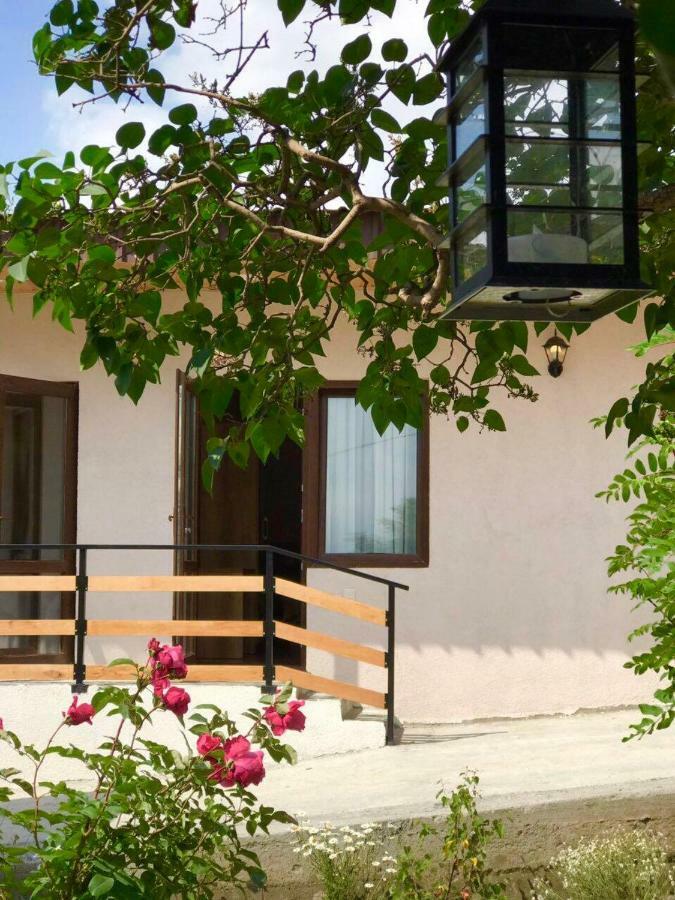 Soso Burduli'S Guesthouse Kazbegi Eksteriør billede