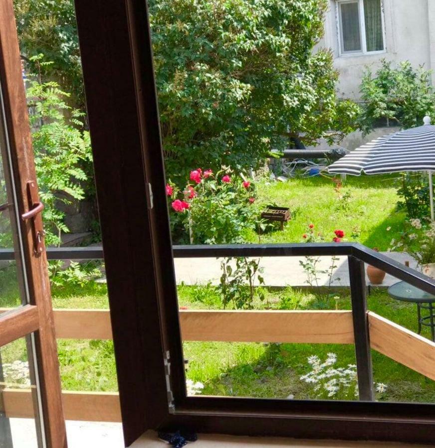 Soso Burduli'S Guesthouse Kazbegi Eksteriør billede